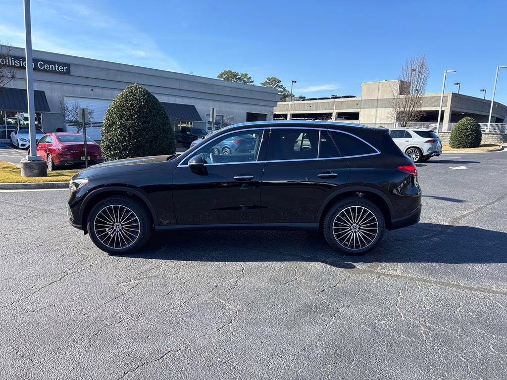 2026 101/040black Mercedes-Benz GLC GLC 300 AWD SUV