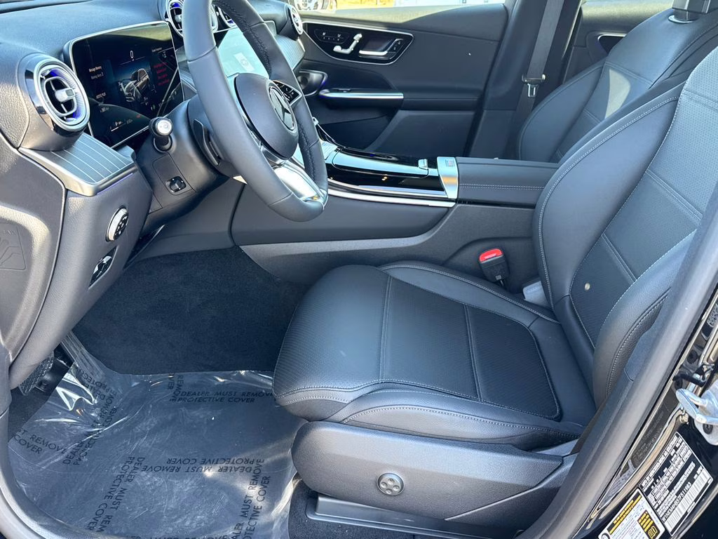 2026 101/040black Mercedes-Benz GLC GLC 300 AWD SUV