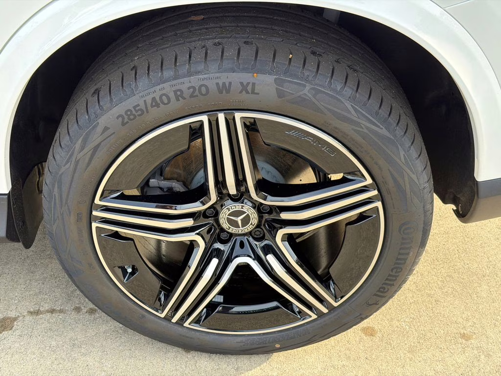 2026 Polar White Mercedes-Benz GLC GLC 300 AWD SUV