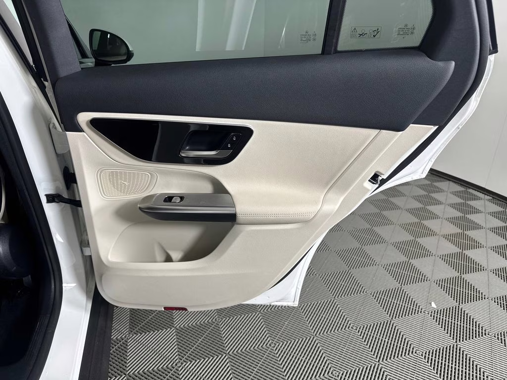 2026 Polar White Mercedes-Benz GLC GLC 300 AWD SUV