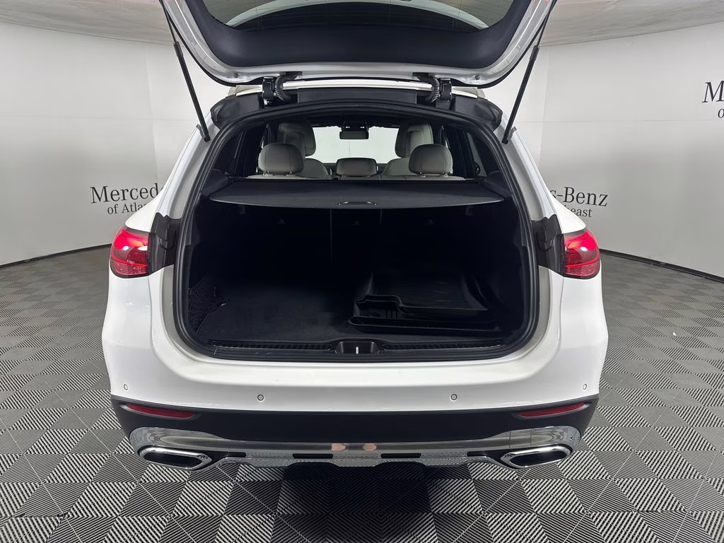 2026 Polar White Mercedes-Benz GLC GLC 300 AWD SUV