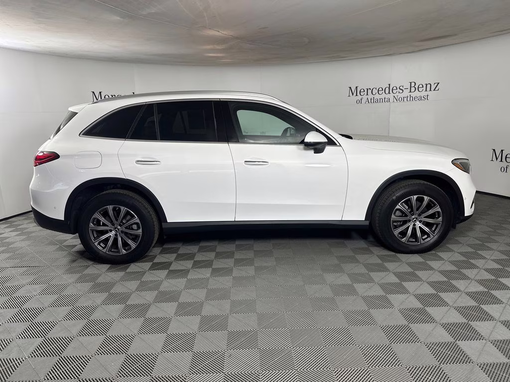 2026 Polar White Mercedes-Benz GLC GLC 300 AWD SUV