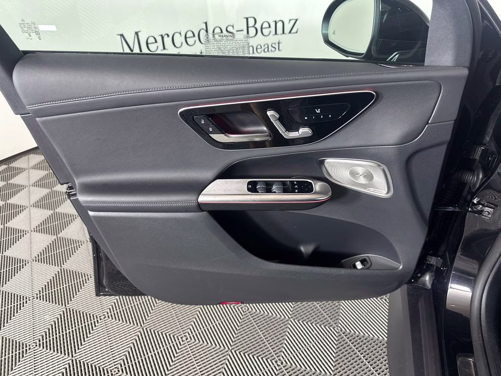 2026 Obsidian Black Metallic Mercedes-Benz GLC GLC 300 AWD SUV