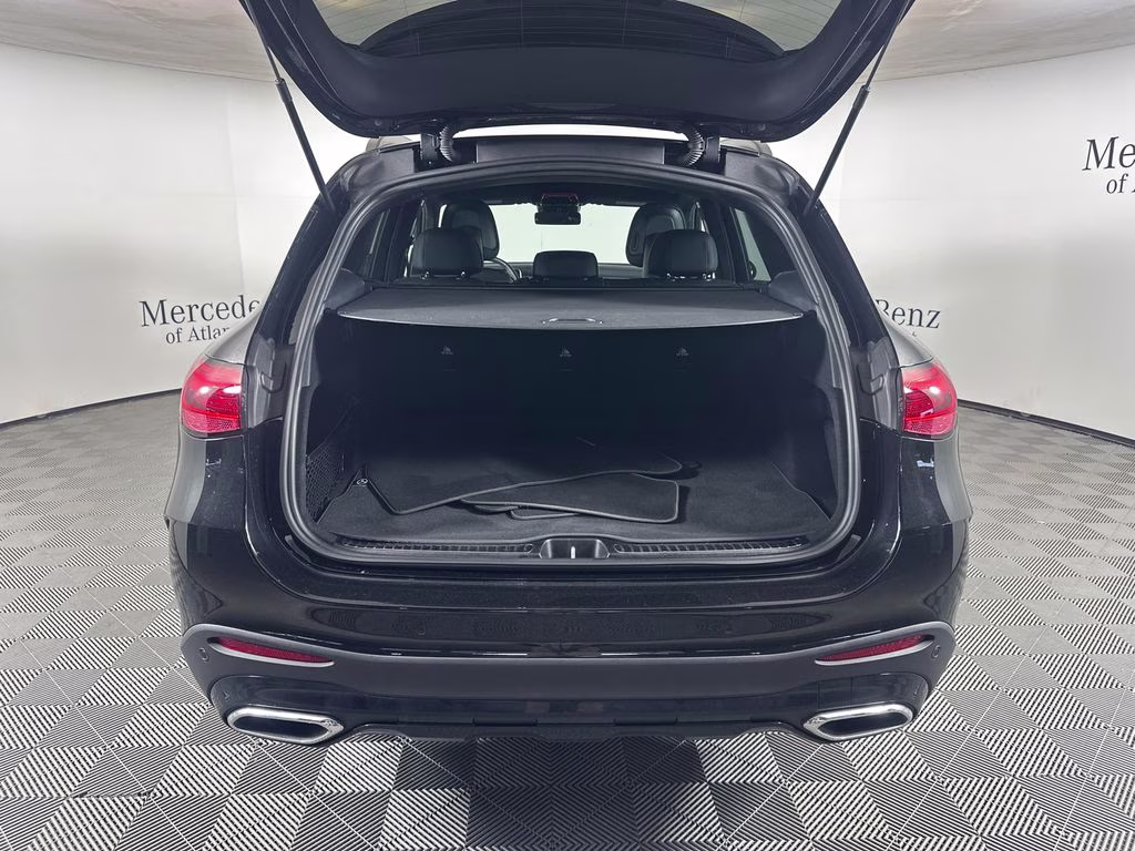 2026 Obsidian Black Metallic Mercedes-Benz GLC GLC 300 AWD SUV