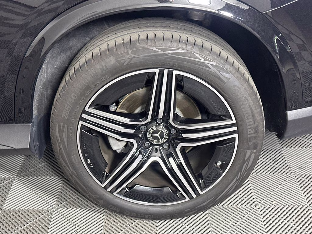 2026 Obsidian Black Metallic Mercedes-Benz GLC GLC 300 AWD SUV