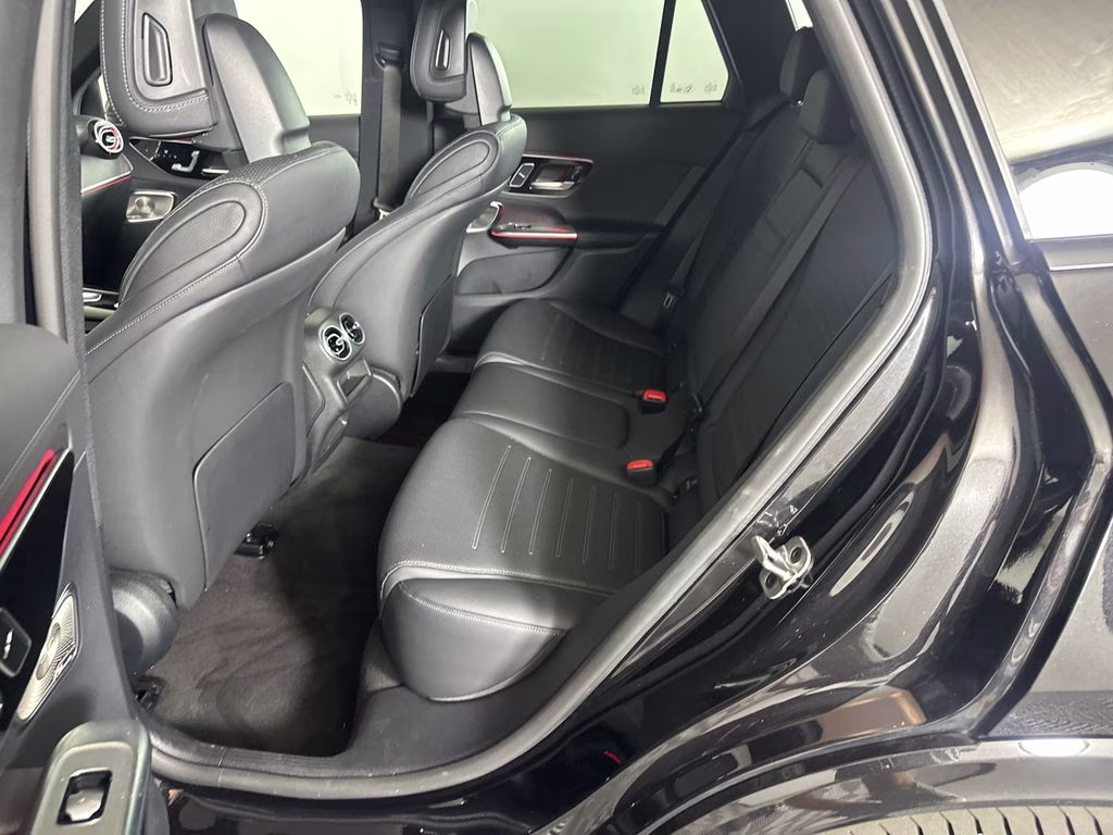 2026 Obsidian Black Metallic Mercedes-Benz GLC GLC 300 AWD SUV