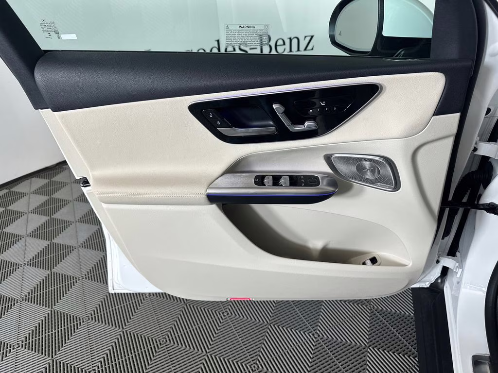 2026 Polar White Mercedes-Benz GLC GLC 300 AWD SUV