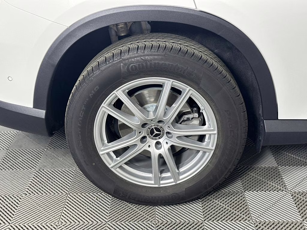2026 Polar White Mercedes-Benz GLC GLC 300 AWD SUV