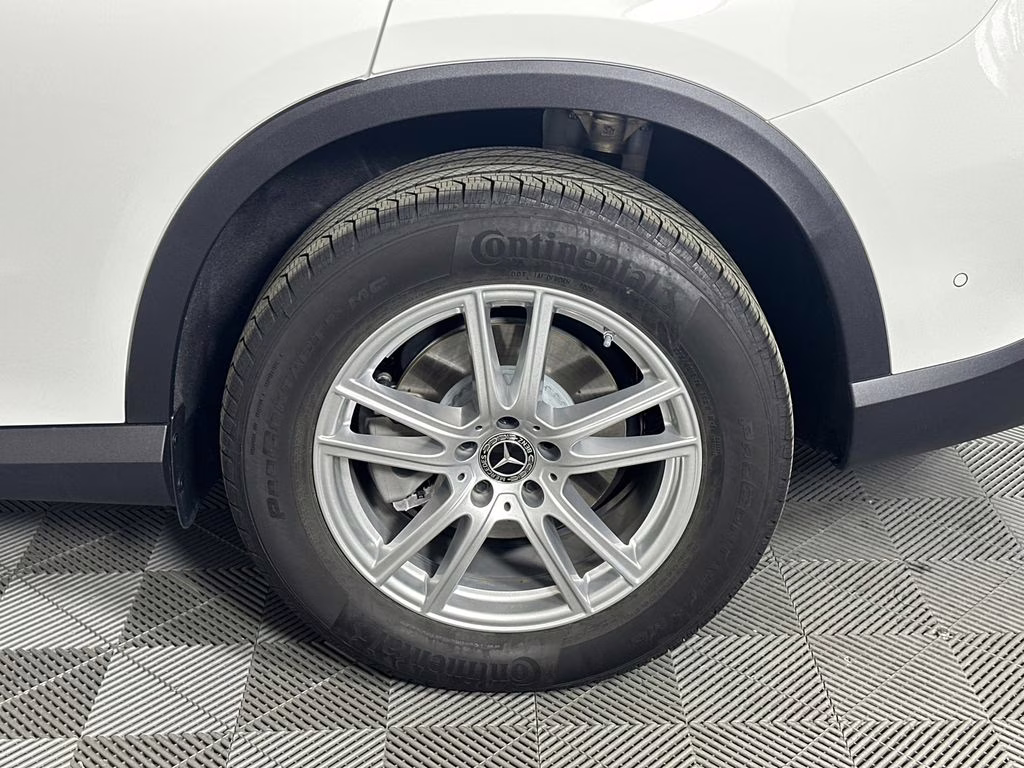 2026 Polar White Mercedes-Benz GLC GLC 300 AWD SUV