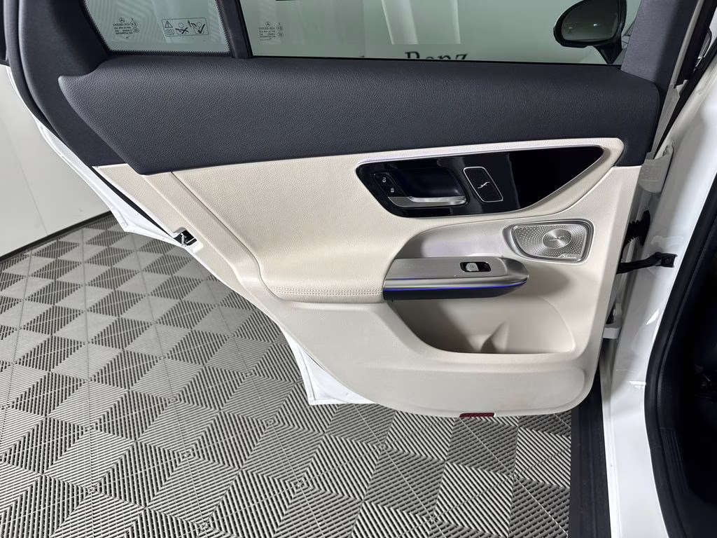 2026 Polar White Mercedes-Benz GLC GLC 300 AWD SUV