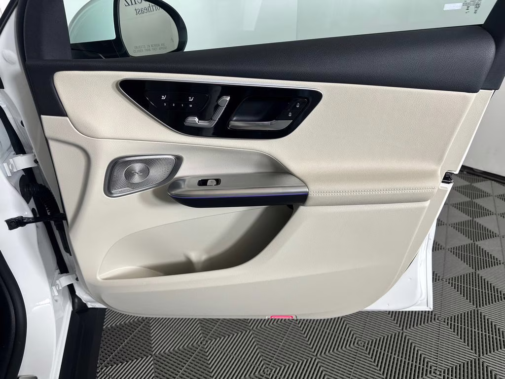 2026 Polar White Mercedes-Benz GLC GLC 350e AWD SUV