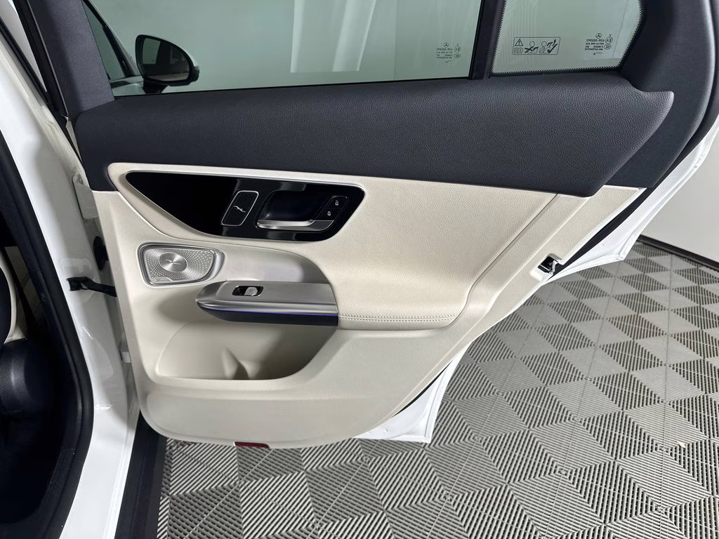 2026 Polar White Mercedes-Benz GLC GLC 350e AWD SUV