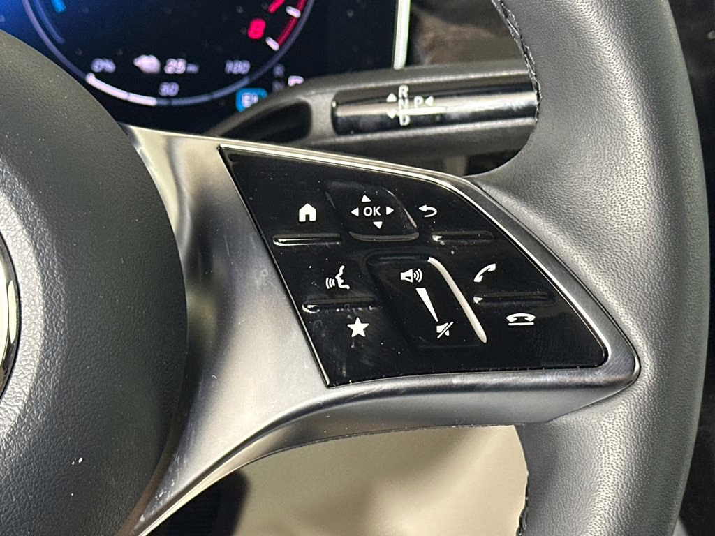 2026 MANUFAKTUR Patagonia Red Metallic Mercedes-Benz GLC GLC 350e AWD SUV