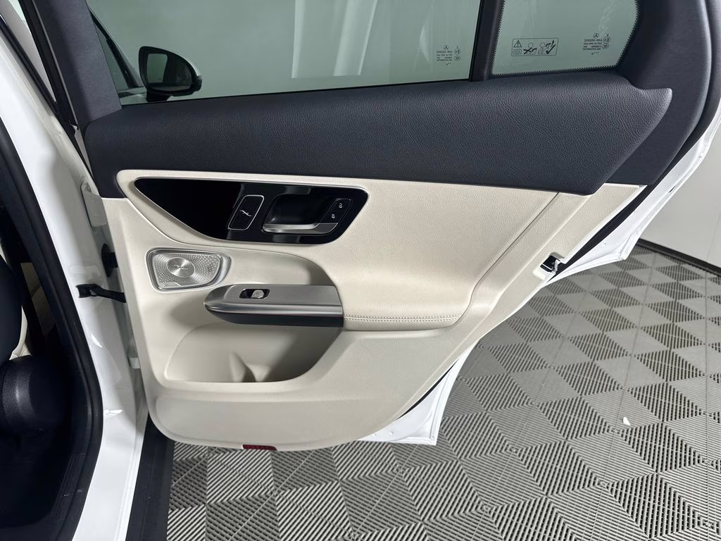 2026 Polar White Mercedes-Benz GLC GLC 350e AWD SUV