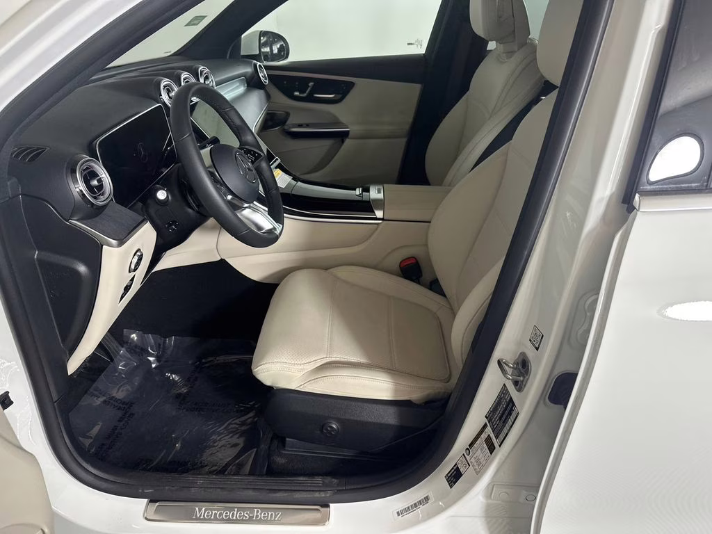 2026 Polar White Mercedes-Benz GLC GLC 350e AWD SUV