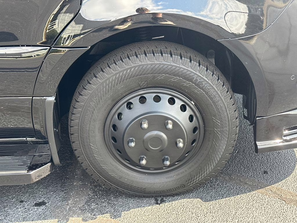 2025 Obsidian Mercedes-Benz Sprinter 3500 Cargo 170 WB RWD Van