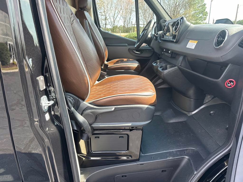 2025 Obsidian Mercedes-Benz Sprinter 3500 Cargo 170 WB RWD Van