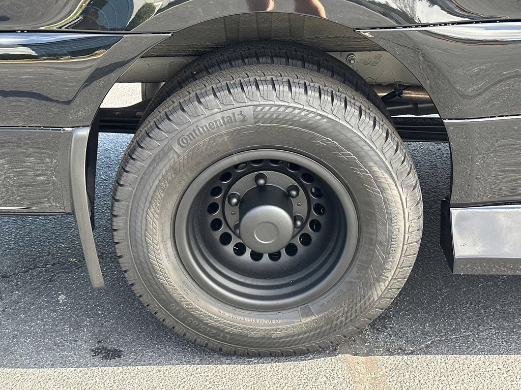 2025 Obsidian Mercedes-Benz Sprinter 3500 Cargo 170 WB RWD Van