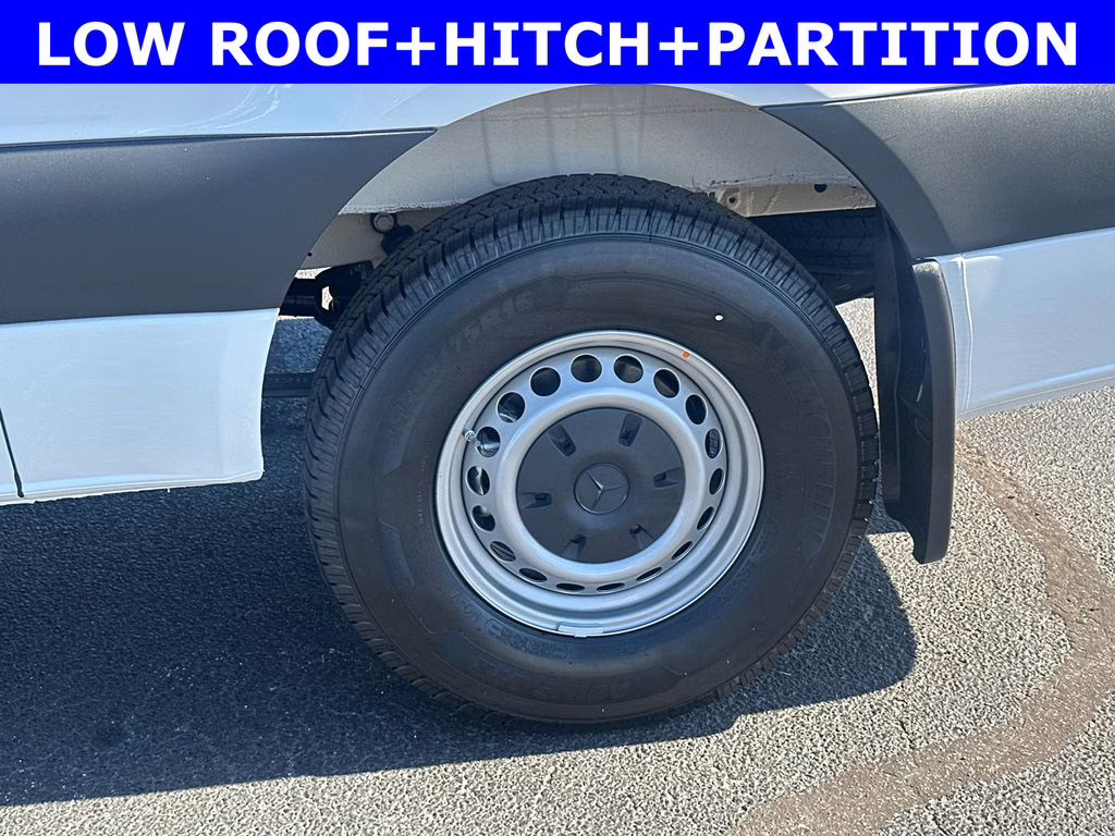 2026 Arctic Mercedes-Benz Sprinter 2500 Cargo 144 WB RWD Van