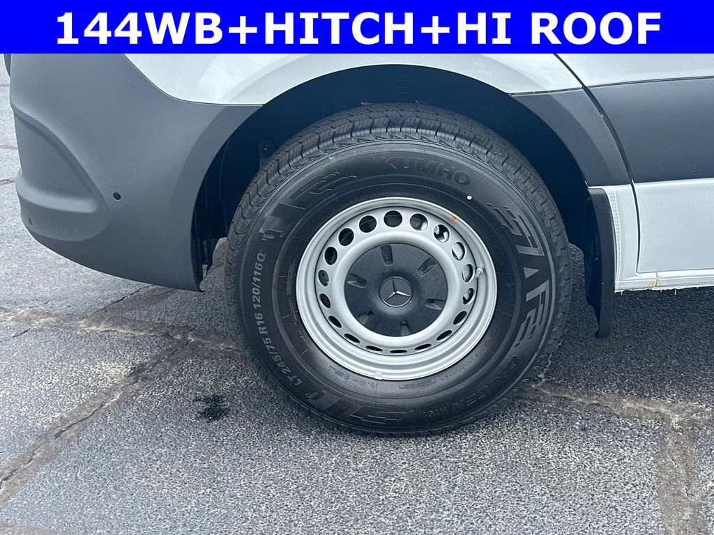 2026 Arctic Mercedes-Benz Sprinter 2500 Cargo 144 WB RWD Van