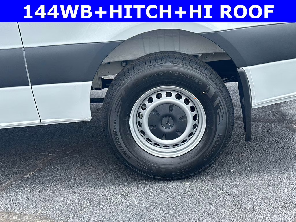 2026 Arctic Mercedes-Benz Sprinter 2500 Cargo 144 WB RWD Van