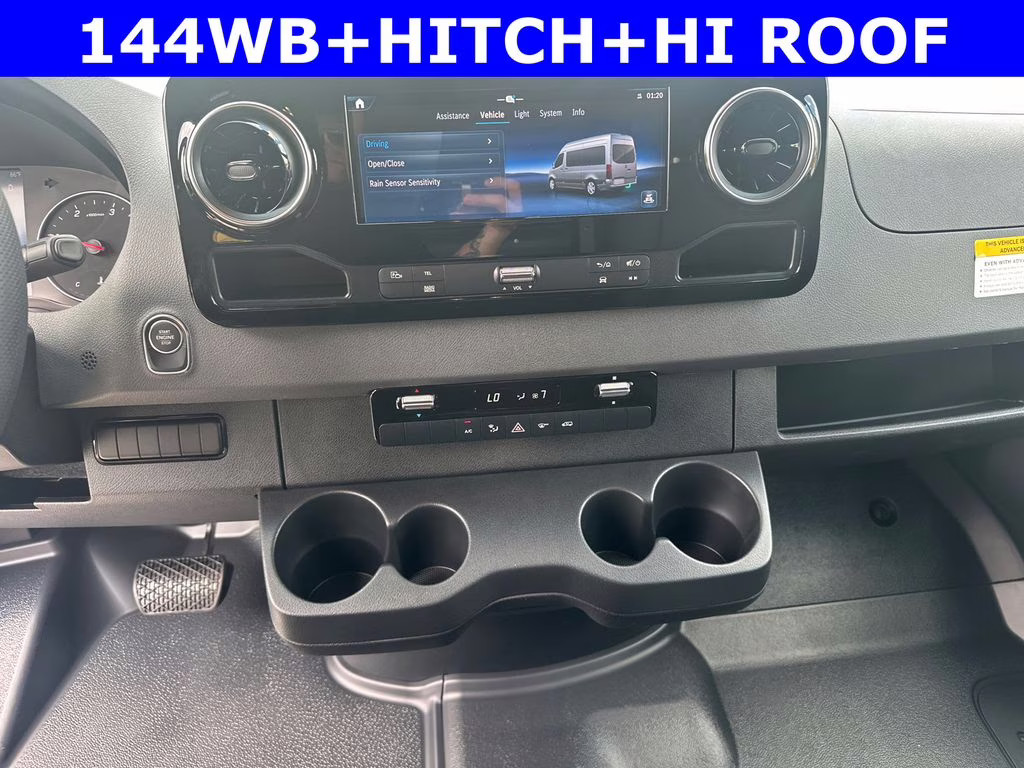 2026 Arctic Mercedes-Benz Sprinter 2500 Cargo 144 WB RWD Van