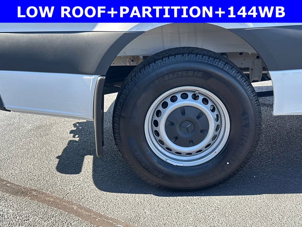 2026 Arctic Mercedes-Benz Sprinter 2500 Cargo 144 WB RWD Van