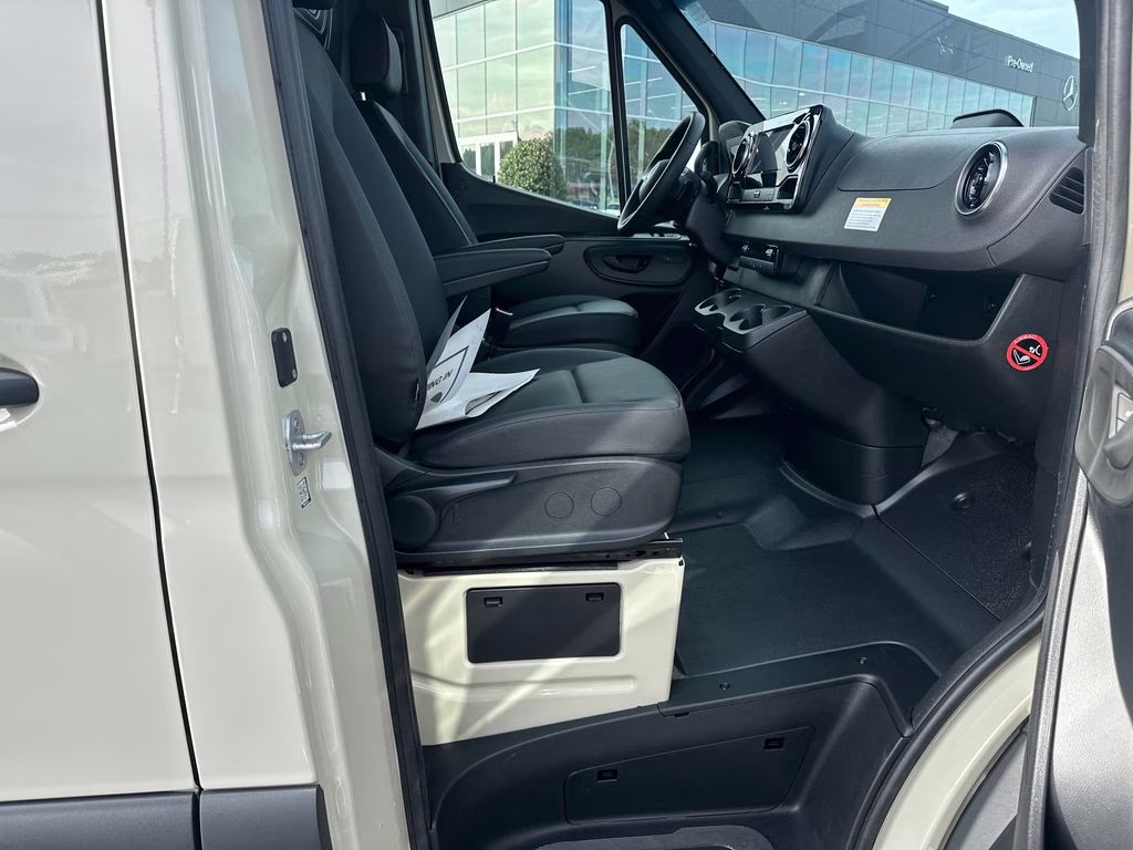 2026 Pebble Mercedes-Benz Sprinter 2500 Cargo 170 WB RWD Van