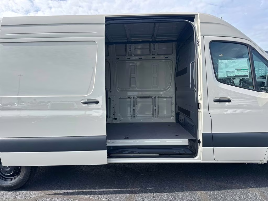 2026 Pebble Mercedes-Benz Sprinter 2500 Cargo 170 WB RWD Van