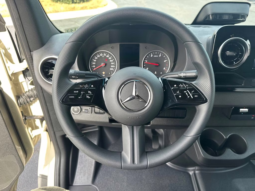 2026 Pebble Mercedes-Benz Sprinter 2500 Cargo 170 WB RWD Van