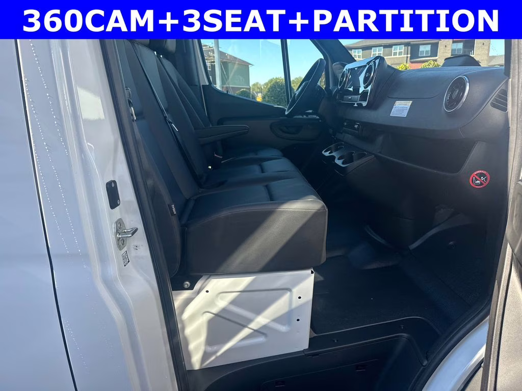 2026 Arctic Mercedes-Benz Sprinter 2500 Cargo 170 WB RWD Van