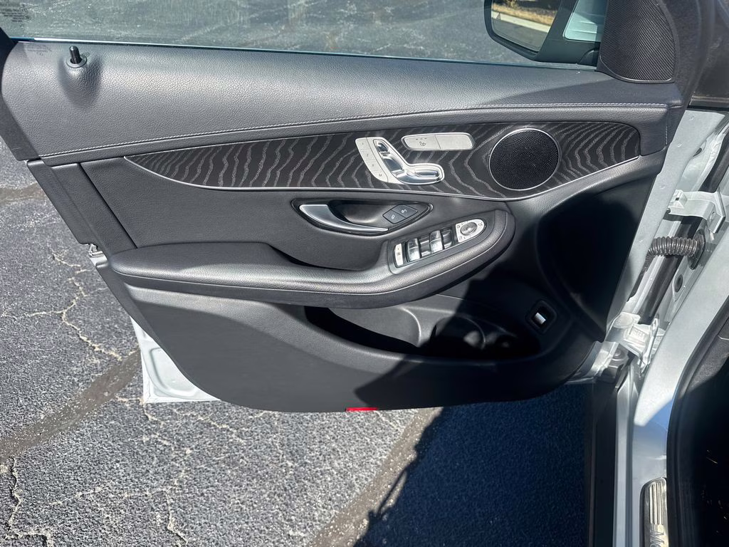 2017 Iridium Silver Metallic Mercedes-Benz GLC GLC 300 Coupe AWD SUV