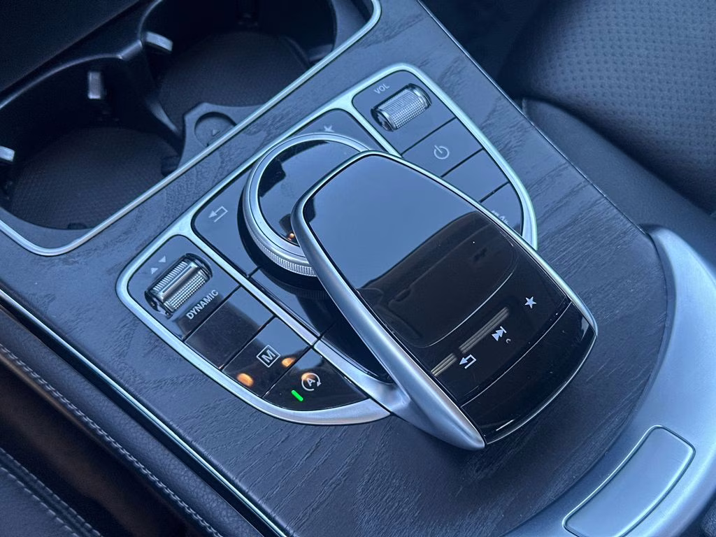 2017 Iridium Silver Metallic Mercedes-Benz GLC GLC 300 Coupe AWD SUV