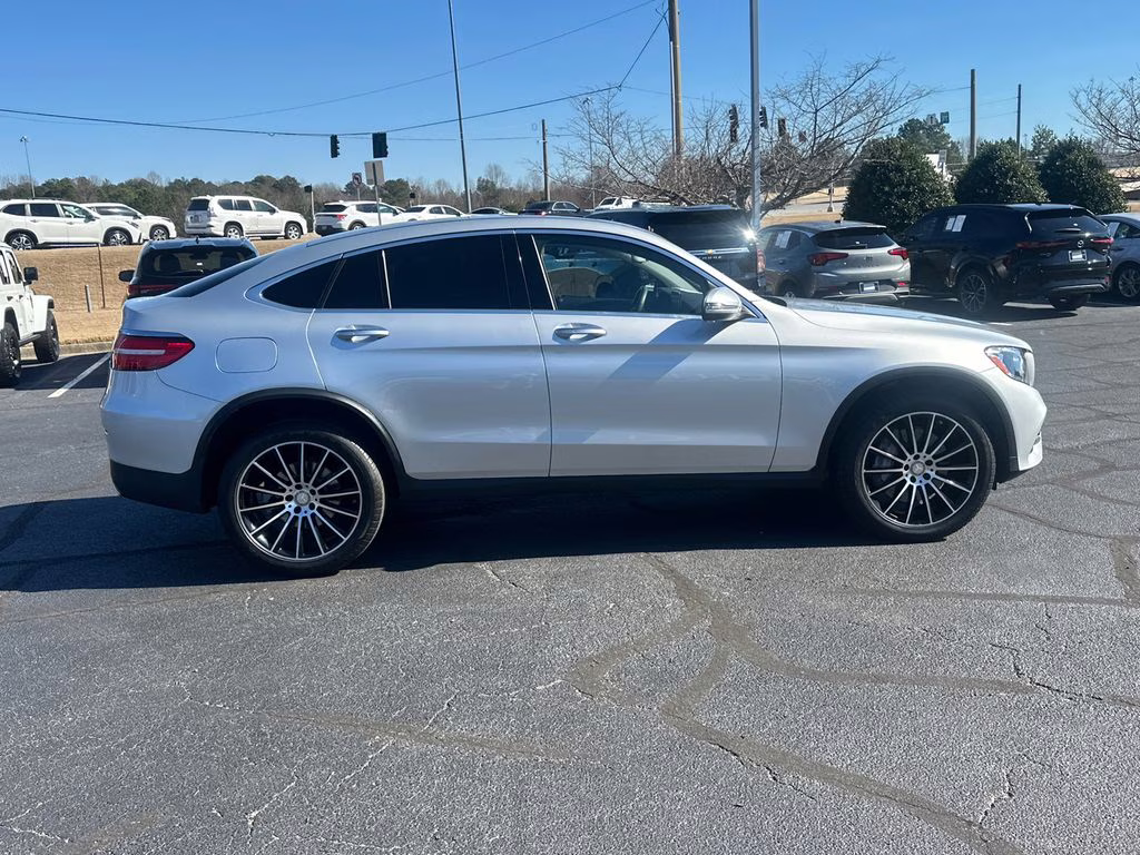 2017 Iridium Silver Metallic Mercedes-Benz GLC GLC 300 Coupe AWD SUV