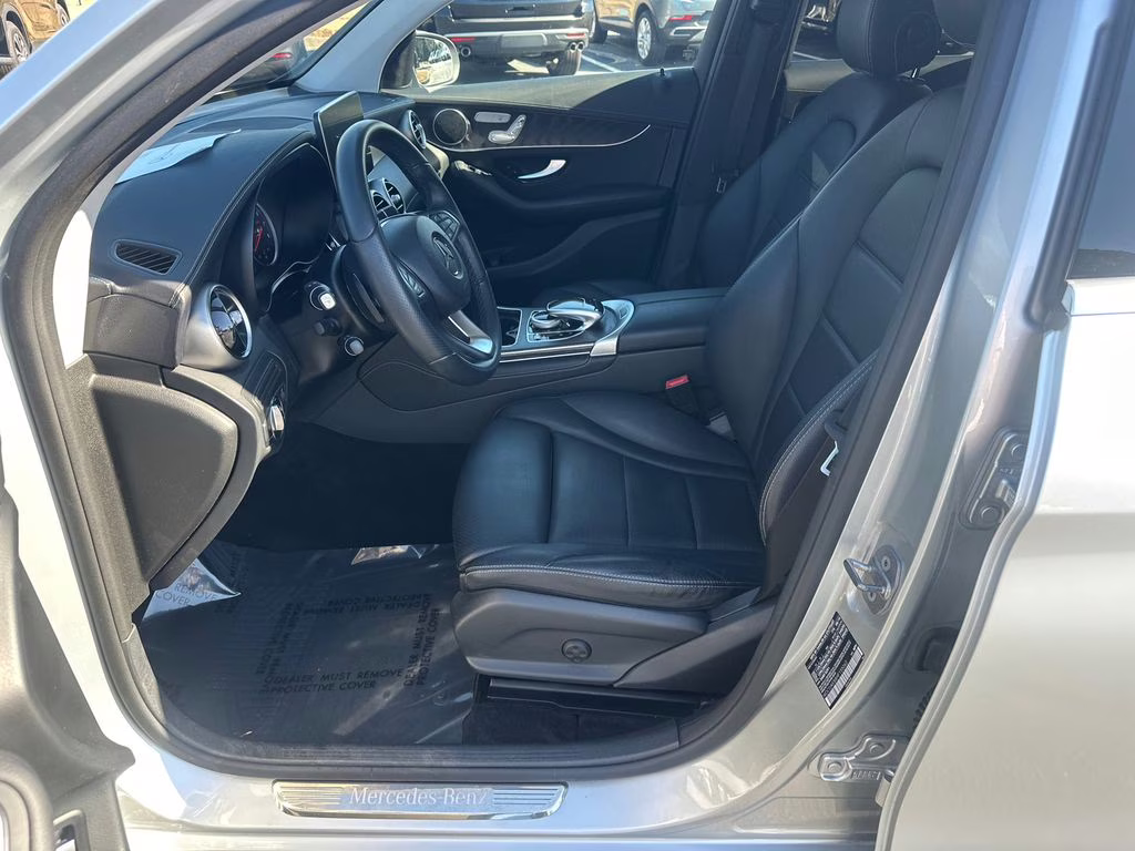 2017 Iridium Silver Metallic Mercedes-Benz GLC GLC 300 Coupe AWD SUV