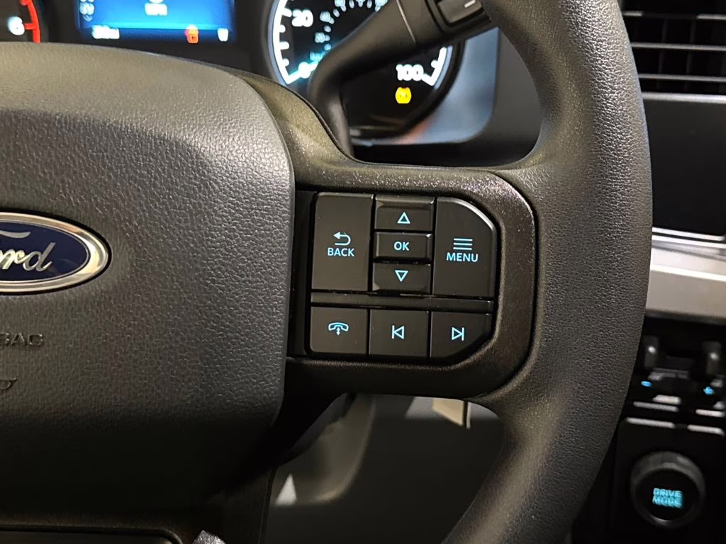 2026 Oxford White Ford Super Duty F-250 SRW XL RWD Truck