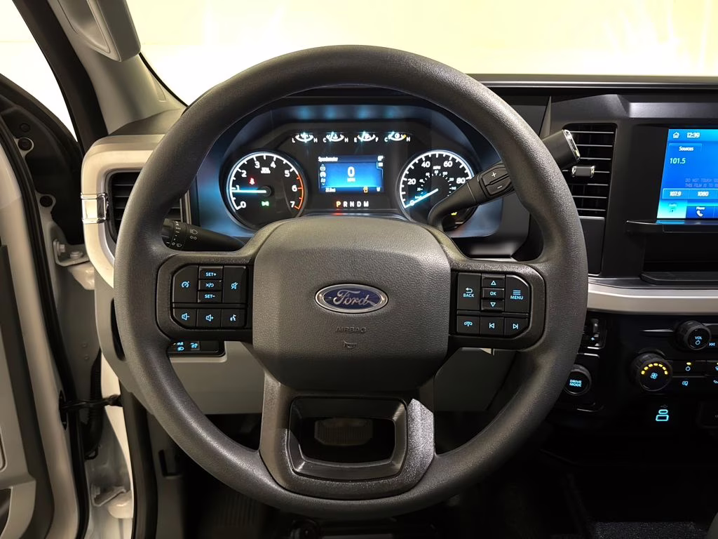 2026 Oxford White Ford Super Duty F-250 SRW XL RWD Truck