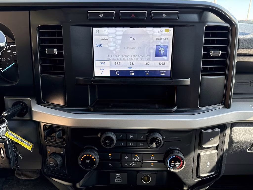 2024 Oxford White Ford Super Duty F-350 DRW XL 4X4 Chassis