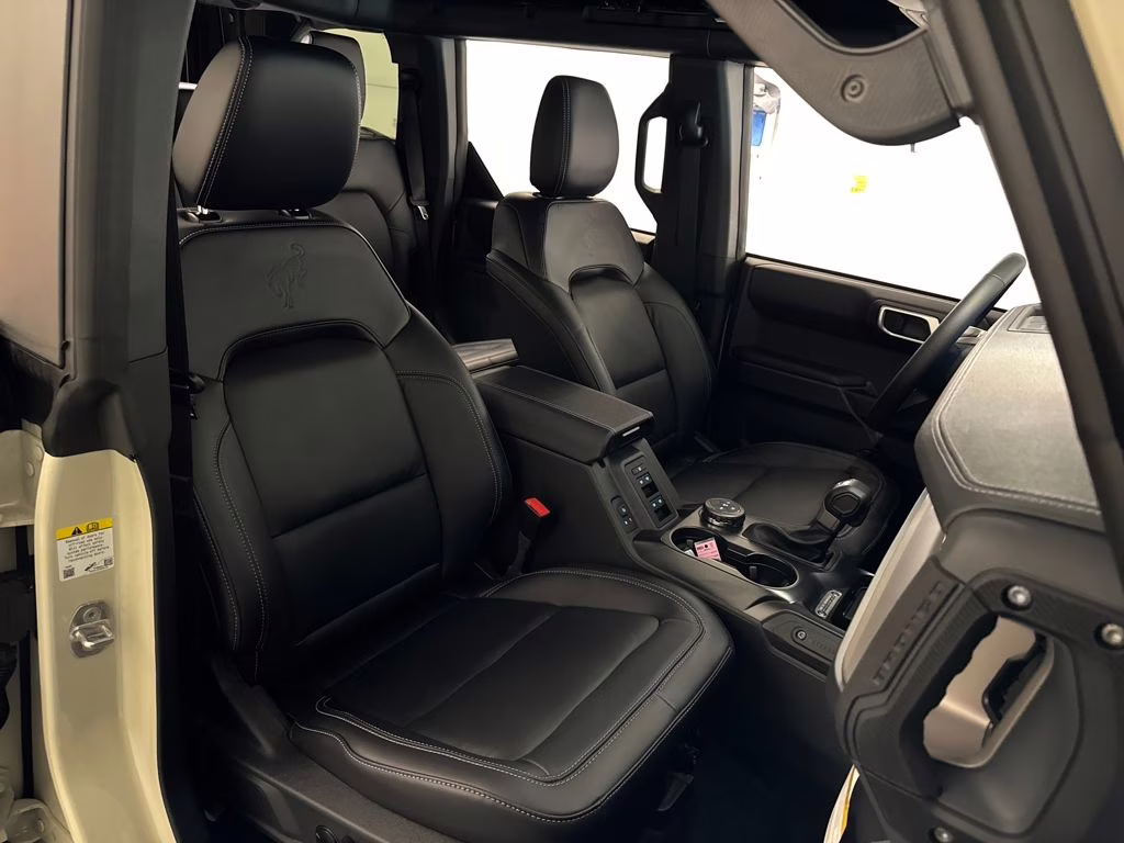 2026 Desert Sand Ford Bronco Outer Banks 4X4 SUV