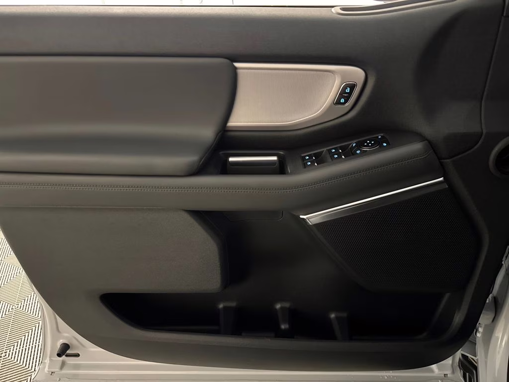 2026 Space Silver Metallic Ford Expedition Active RWD SUV