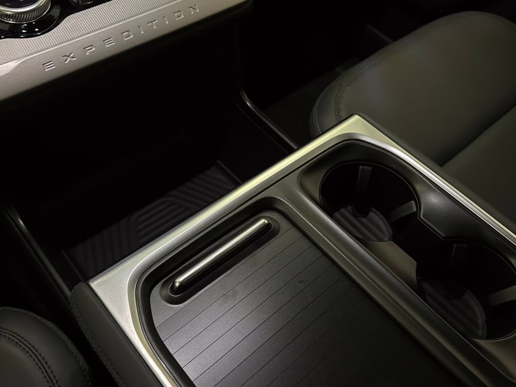 2026 Space Silver Metallic Ford Expedition Active RWD SUV