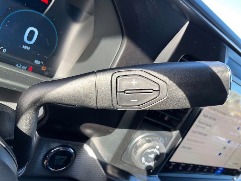 2026 Avalanche Ford Super Duty F-350 SRW Platinum 4X4 Truck