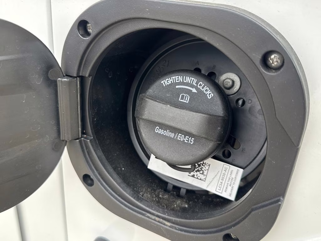 2026 Oxford White Ford Super Duty F-250 SRW XL RWD Truck