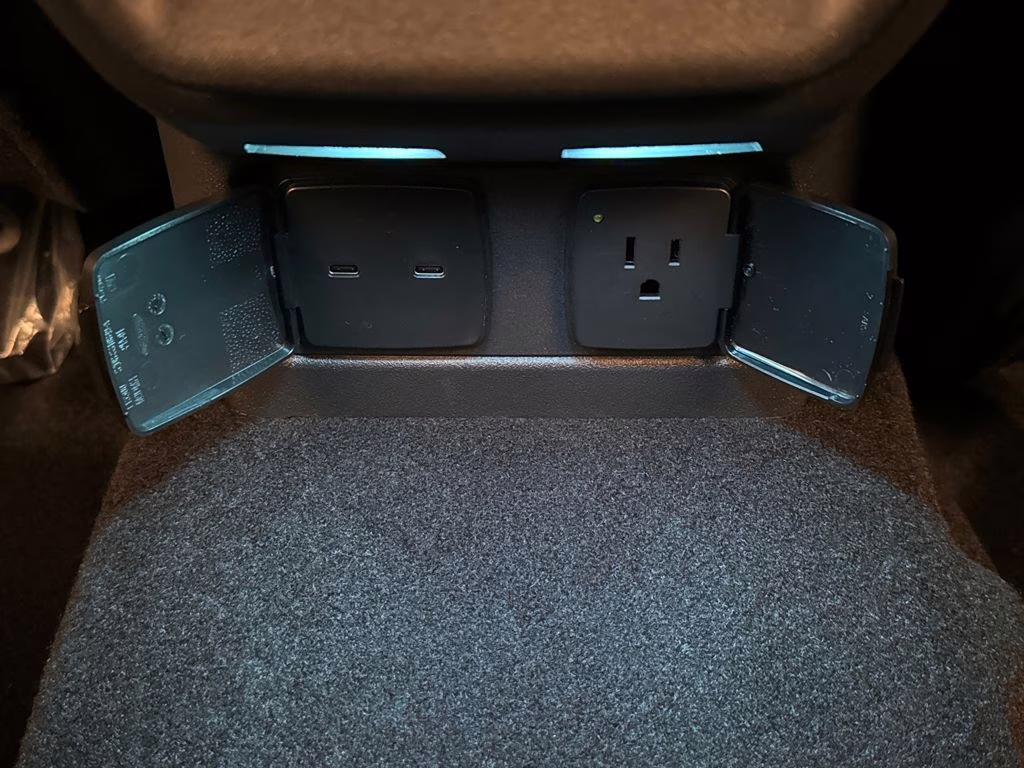 2026 Desert Sand Ford Bronco Outer Banks 4X4 SUV