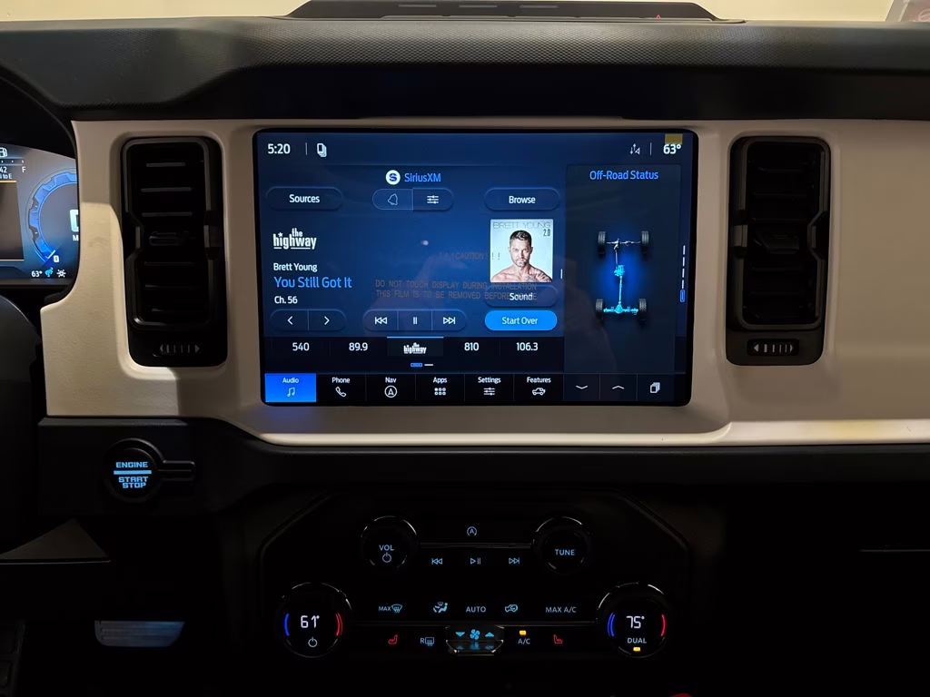 2026 Oxford White Ford Bronco Heritage Edition 4X4 SUV