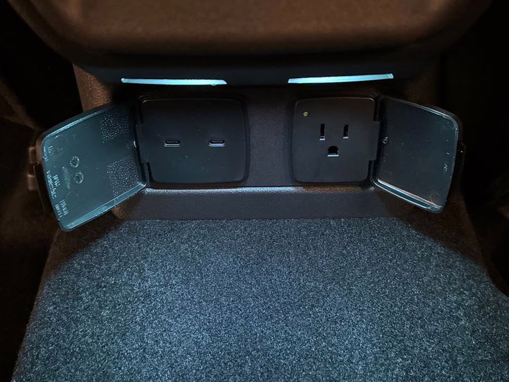 2026 Oxford White Ford Bronco Heritage Edition 4X4 SUV