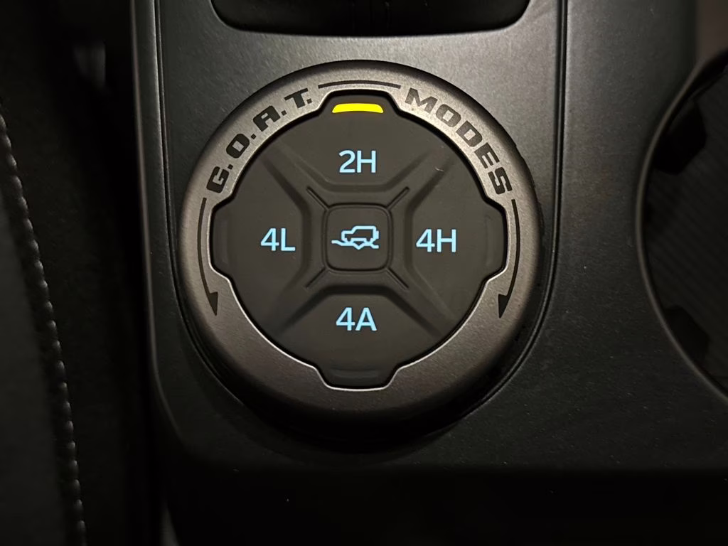 2026 Oxford White Ford Bronco Badlands 4X4 SUV