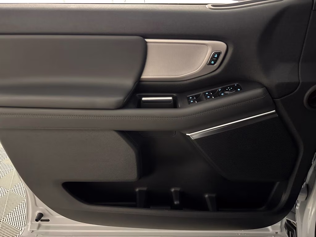 2026 Space Silver Metallic Ford Expedition Active RWD SUV