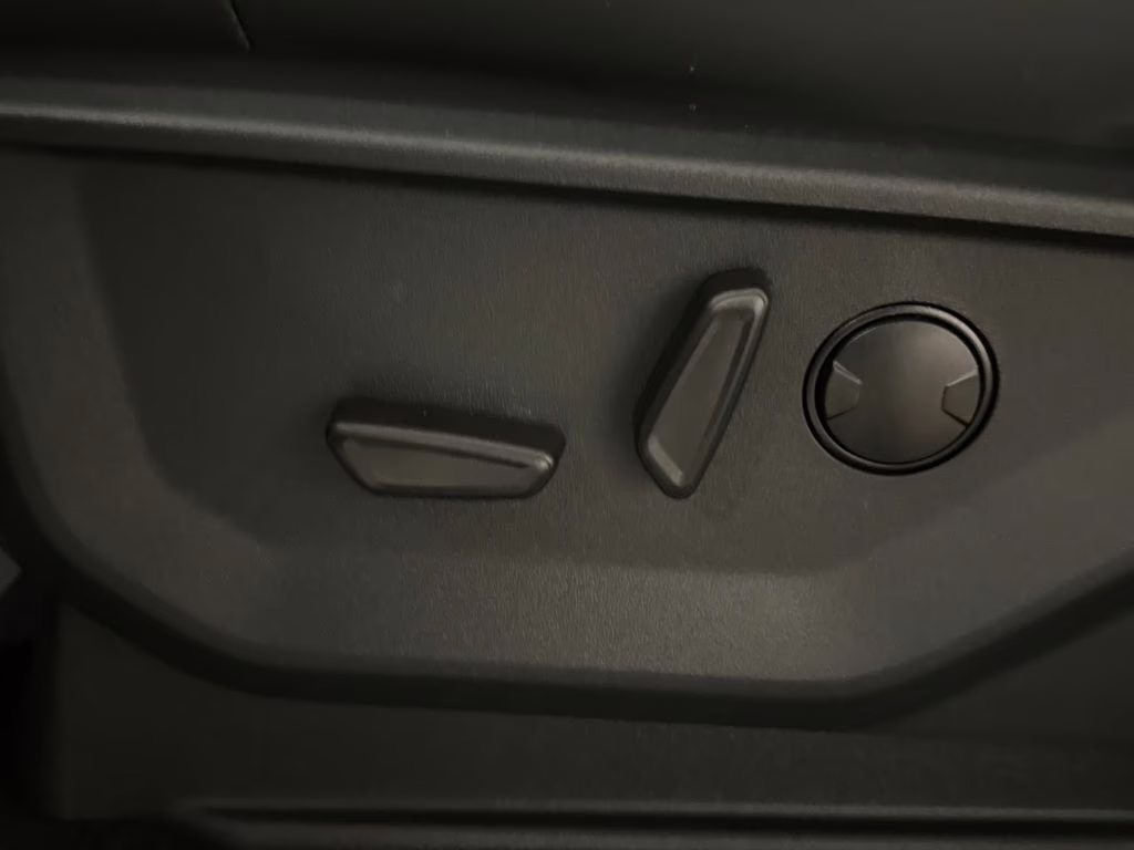 2026 Space Silver Metallic Ford Expedition Active RWD SUV