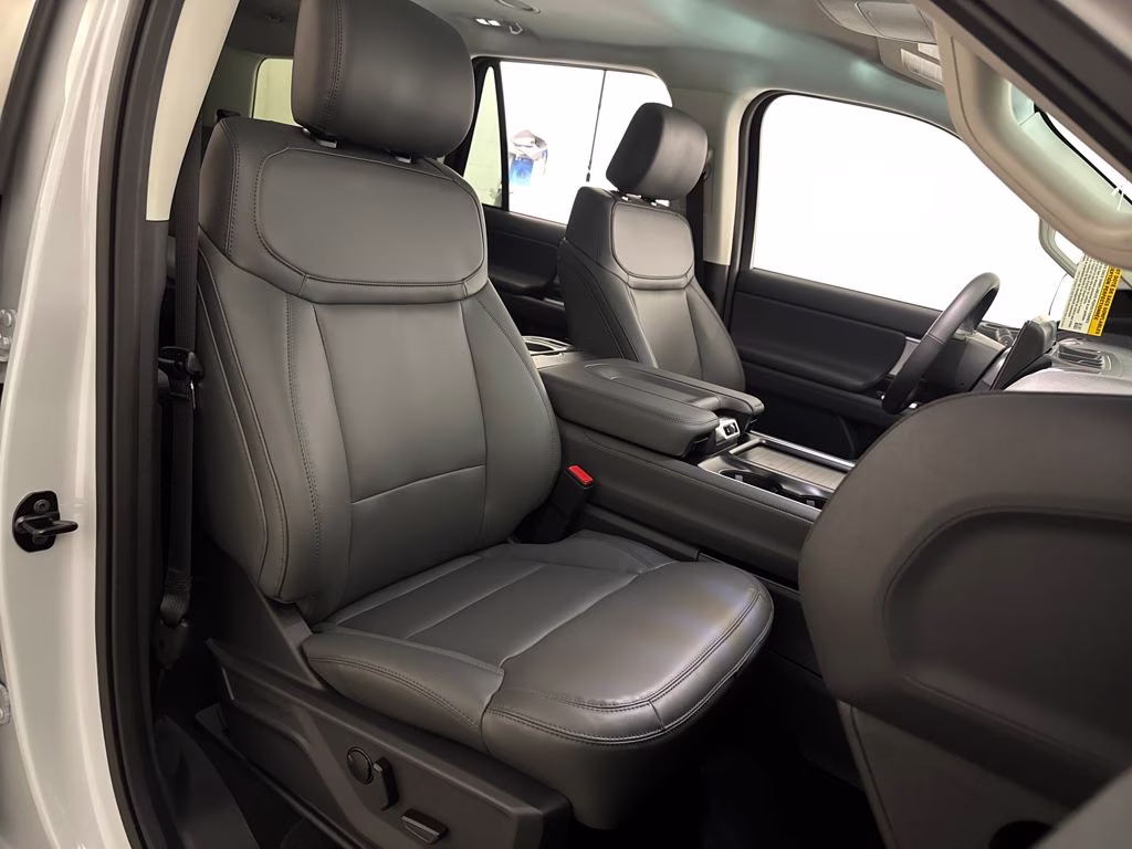 2026 Space Silver Metallic Ford Expedition Active RWD SUV